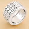 DAMIER bague diamants - detail macro